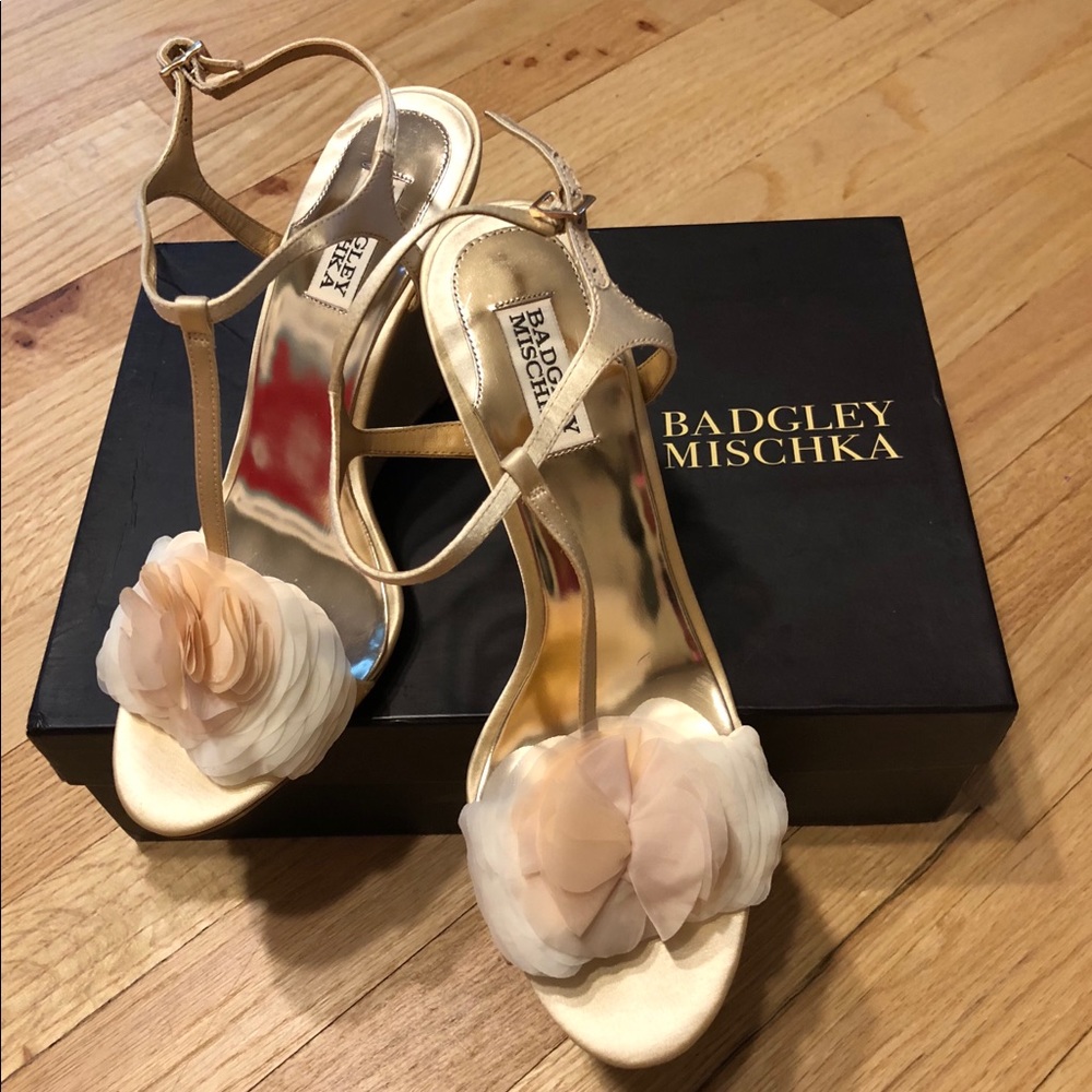 Badgley Mishka Wedding Wedge